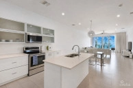 Shore Club #6- Ocean View Penthouse With Private Roof Top Terrace- Vendor To Pay Stamp Duty!!!!!!!