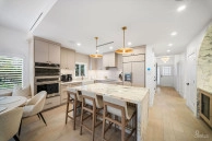 Avalon 9, Exquisite Beachfront Condo