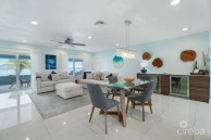 No Big Ting, Rum Point Beach Home