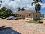 Mockingbird Crescent  Spotts Newlands Fourplex