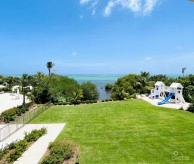 Aura 2 Bed Plus Den, 2.5 Bath Townhouse
