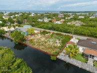 Kelli Street Canal Front Parcel
