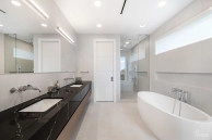 Aqua Residence 2 - Luxury Seven Mile Beach Condo