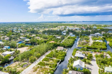 Green Street 0.23 Acres, Savannah Canal-front