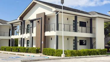 Arza 3 Bed Corner Condo - Cash Back Options Available