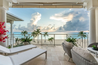 Pinnacle #34 Beachfront Penthouse With Garage