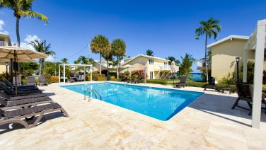 Caribbean Paradise, Beachfront Condo