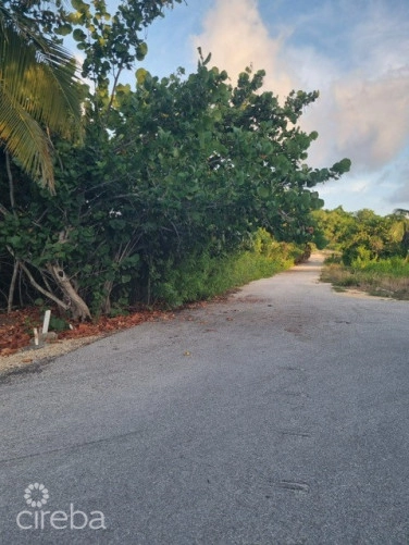 Cayman Brac House Lot On Harold Drive