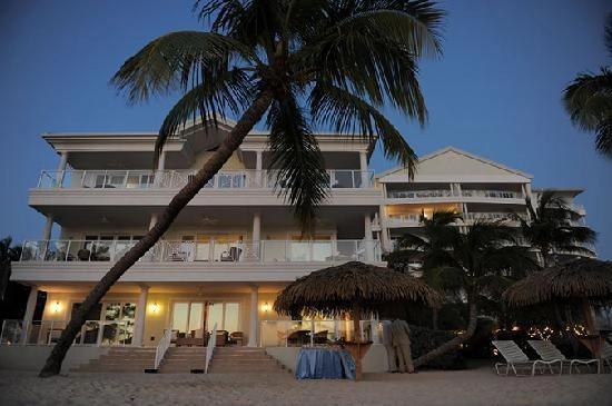 Caribbean Club Grand Cayman