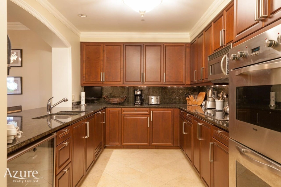 Ritz-carlton Private Residence 104