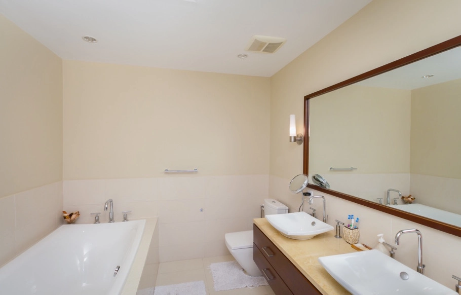 Seaview Residences #206