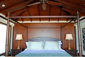 Deck House At The Ritz Carlton