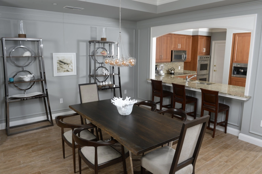 Ritz-carlton Private Residence 409