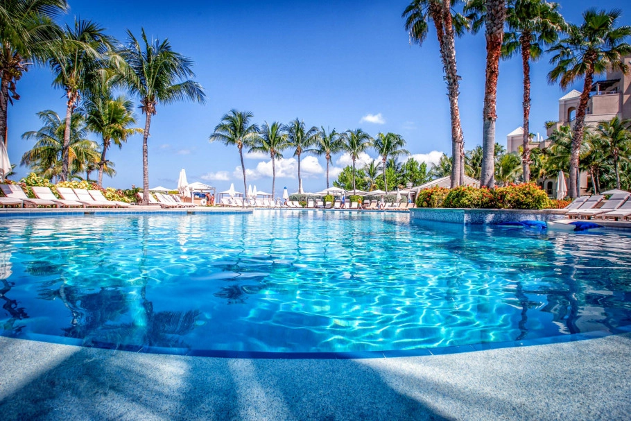Ritz-carlton Private Residence 409