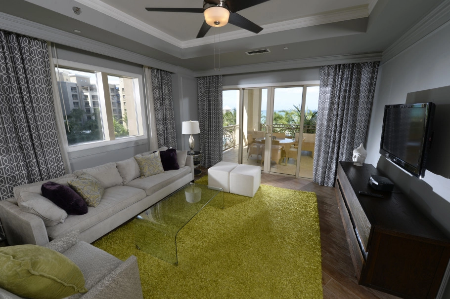 Ritz-carlton Private Residence 409