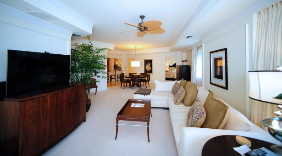 Ritz-carlton Private Residence 603