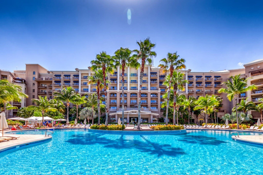 Ritz-carlton Private Residence 207