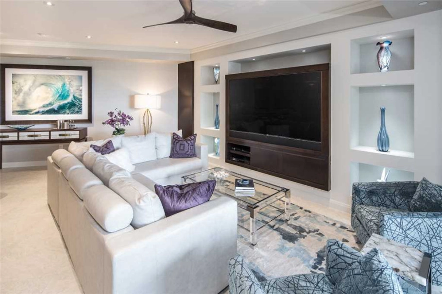 Ritz-carlton Private Residence 407