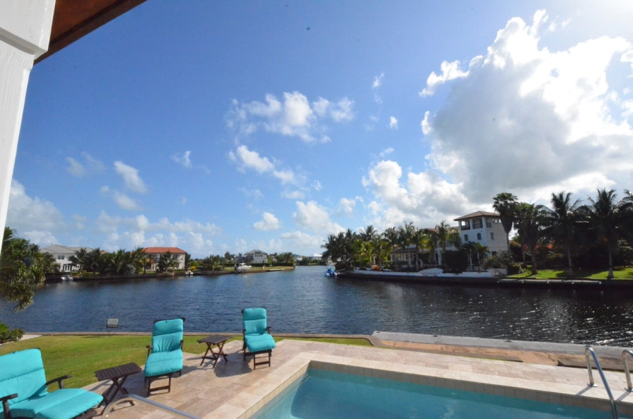Grand Harbour Home