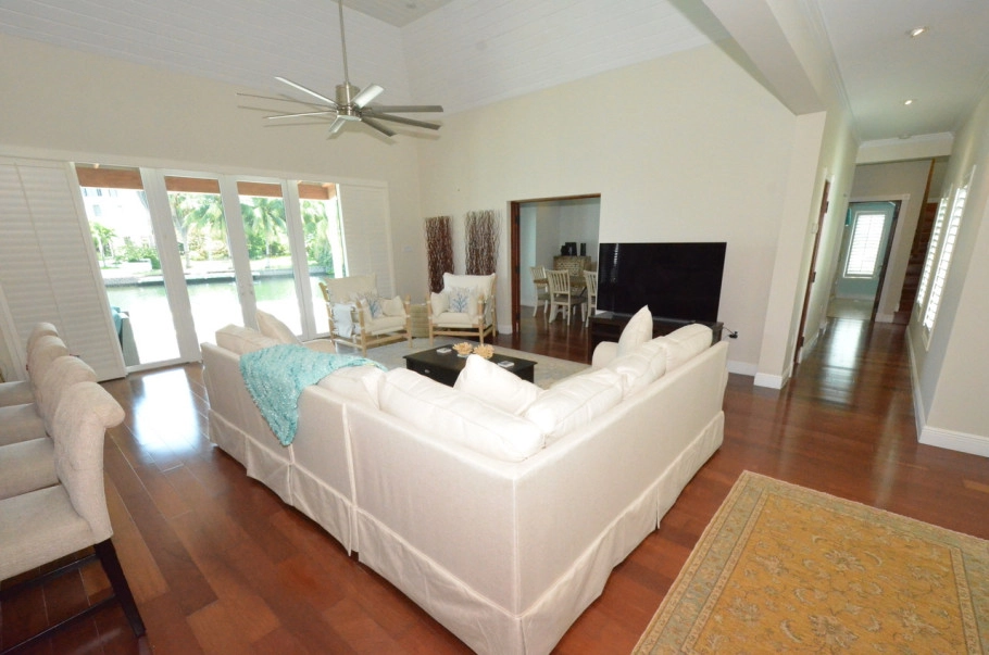Grand Harbour Home
