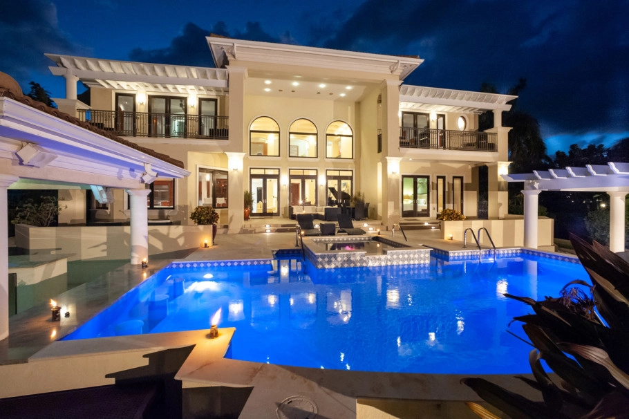 Crystal Harbour Family Home