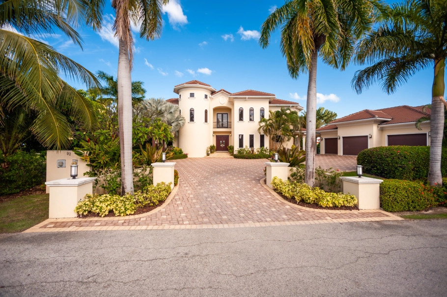 Crystal Harbour Family Home