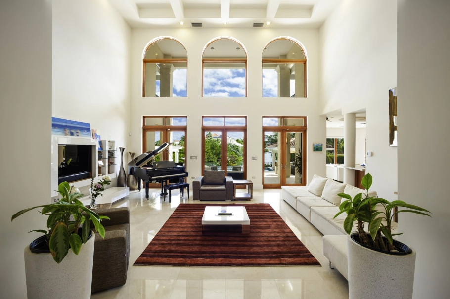 Crystal Harbour Family Home