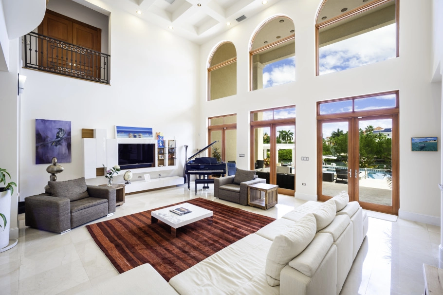 Crystal Harbour Family Home