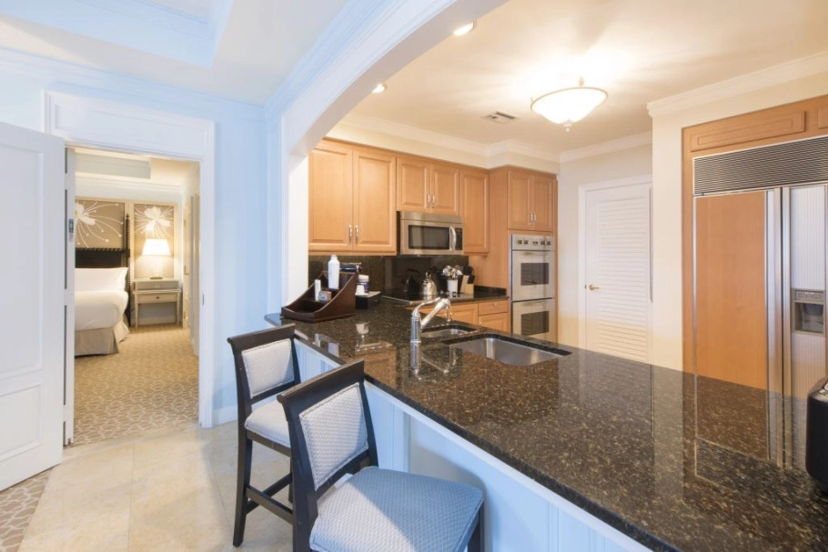 Ritz-carlton Residence (pip) #312
