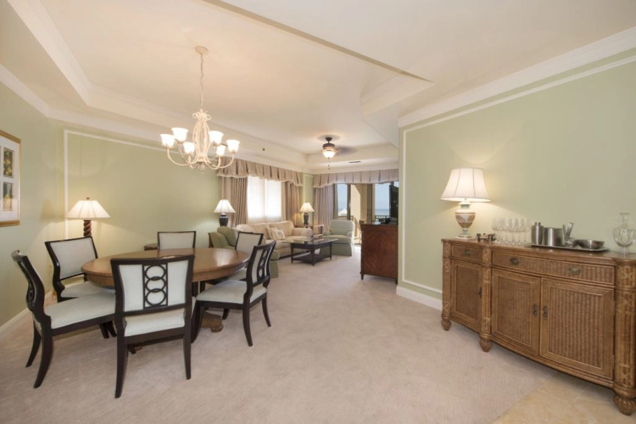 Ritz-carlton Private Residence 509