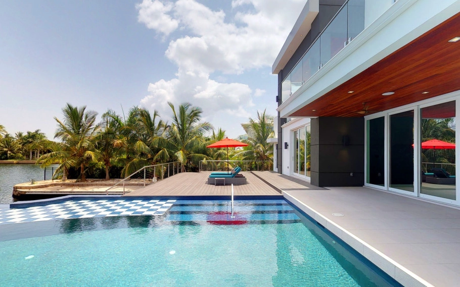 Grand Harbour Estate