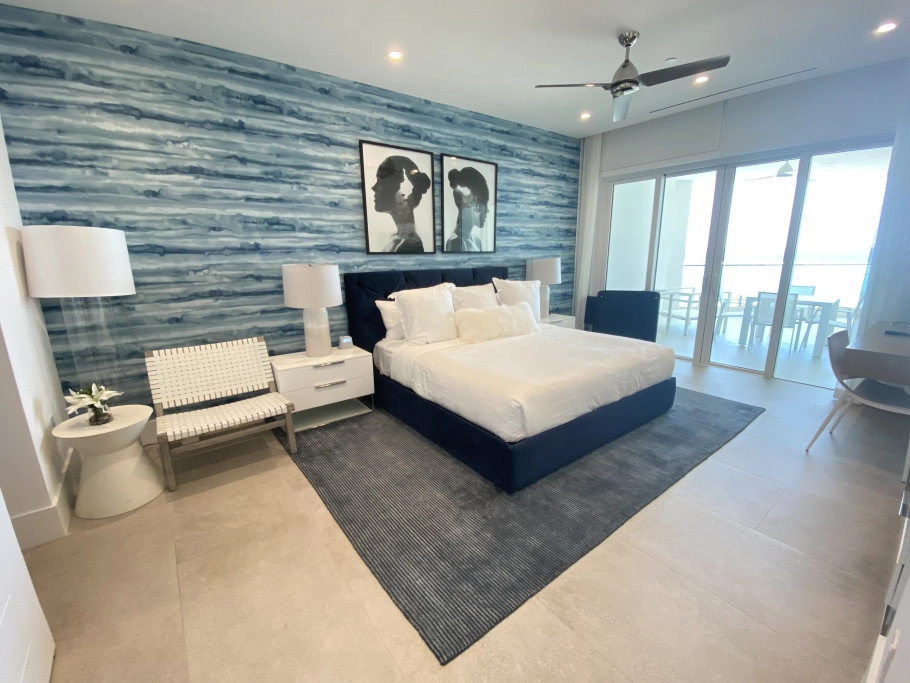 Rum Point Club 304