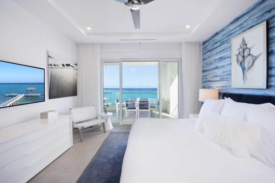 Rum Point Club #308