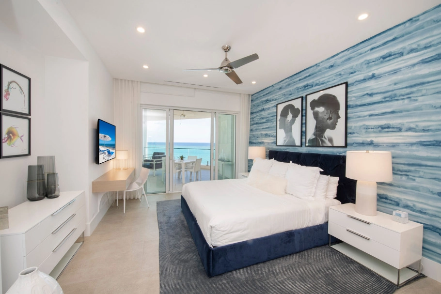Rum Point Club #405