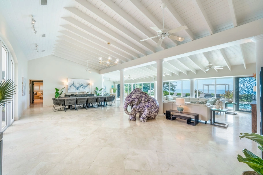 Villa Mora South Sound Beachfront
