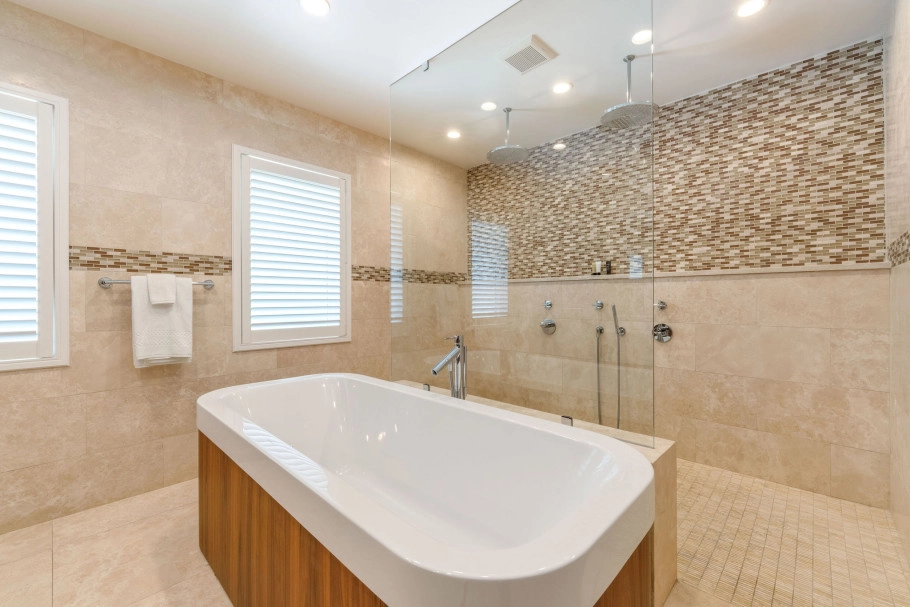 Villa Mora South Sound Beachfront