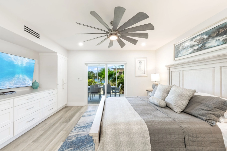 Coral Bay Village