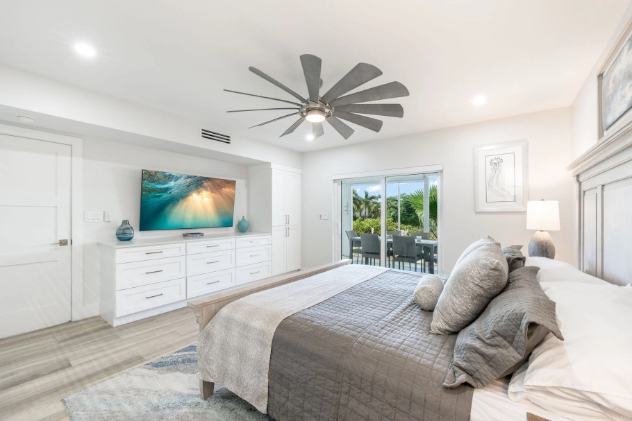 Coral Bay Village