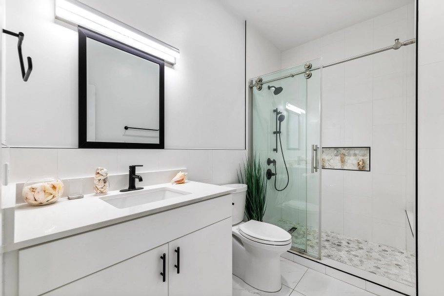 Fully Remodeled 3br Family Home In North Sound Estates