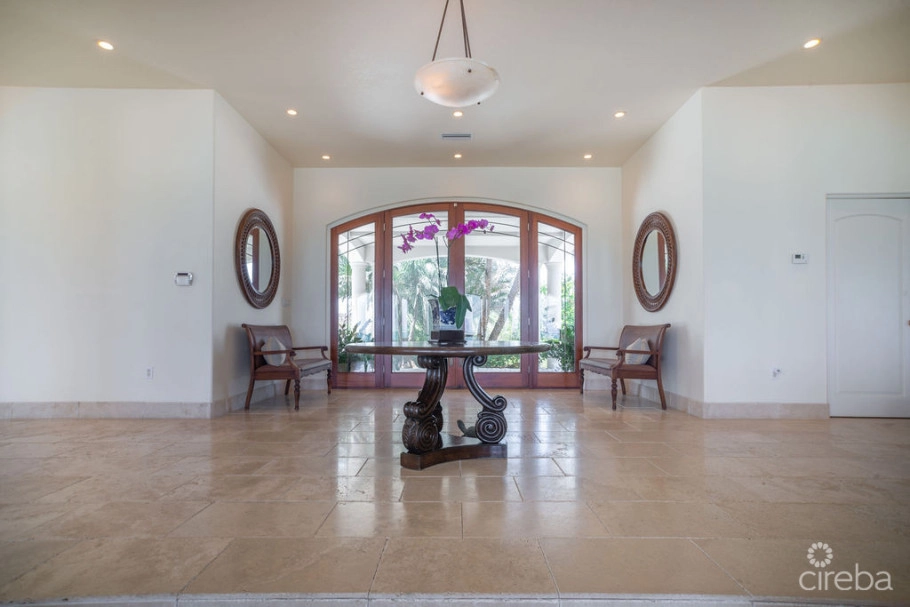 The Sand Bluff Estate | Gun Bay, East End