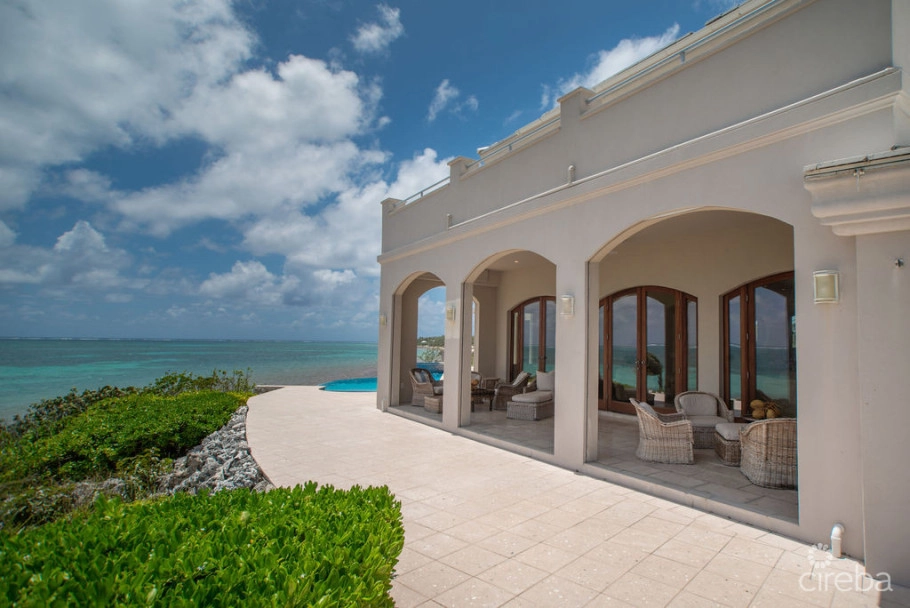 The Sand Bluff Estate | Gun Bay, East End