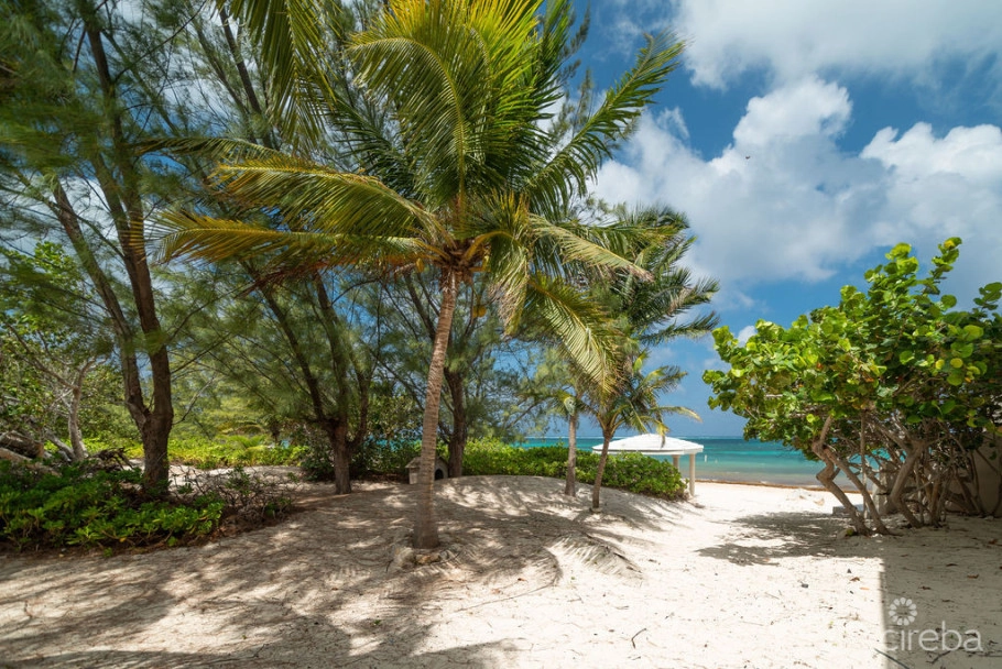 The Sand Bluff Estate | Gun Bay, East End