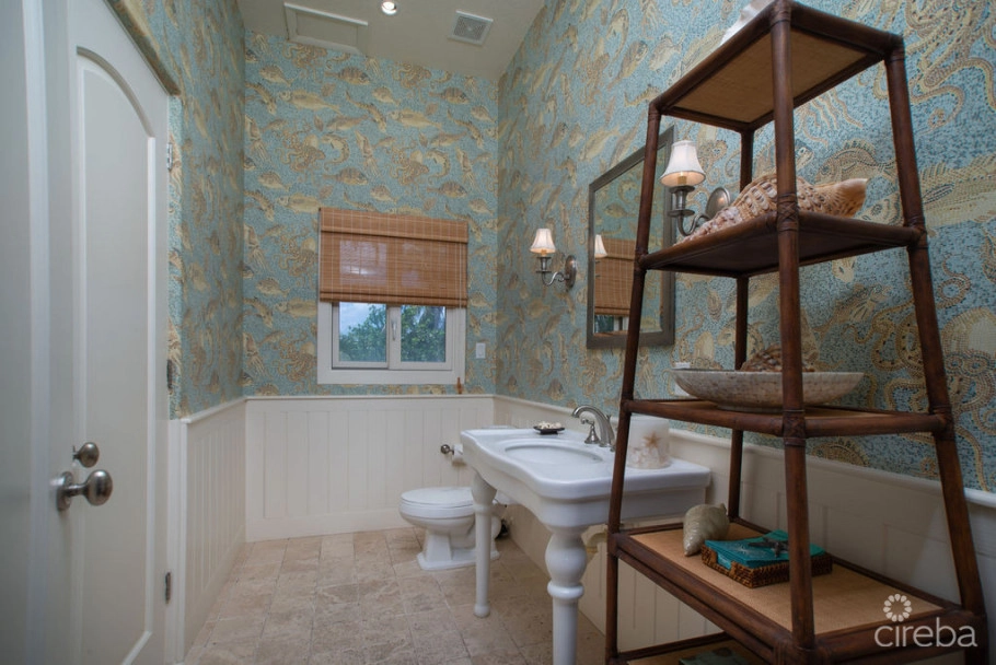 The Sand Bluff Estate | Gun Bay, East End