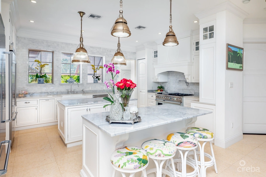 The Dock House | A Vista Del Mar & Yacht Club Signature Residence