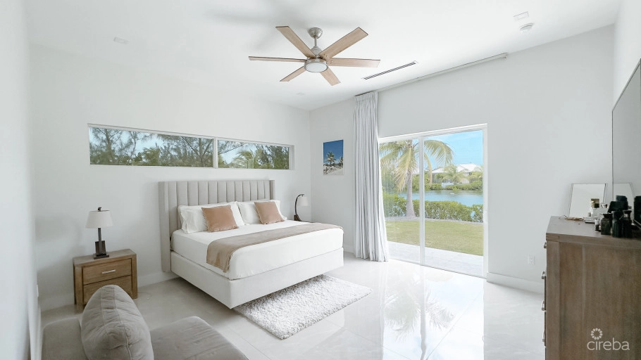 Tarpon Circle 4 Bed Family Home