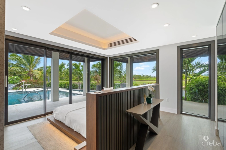 Ritz-carlton Deckhouse 9