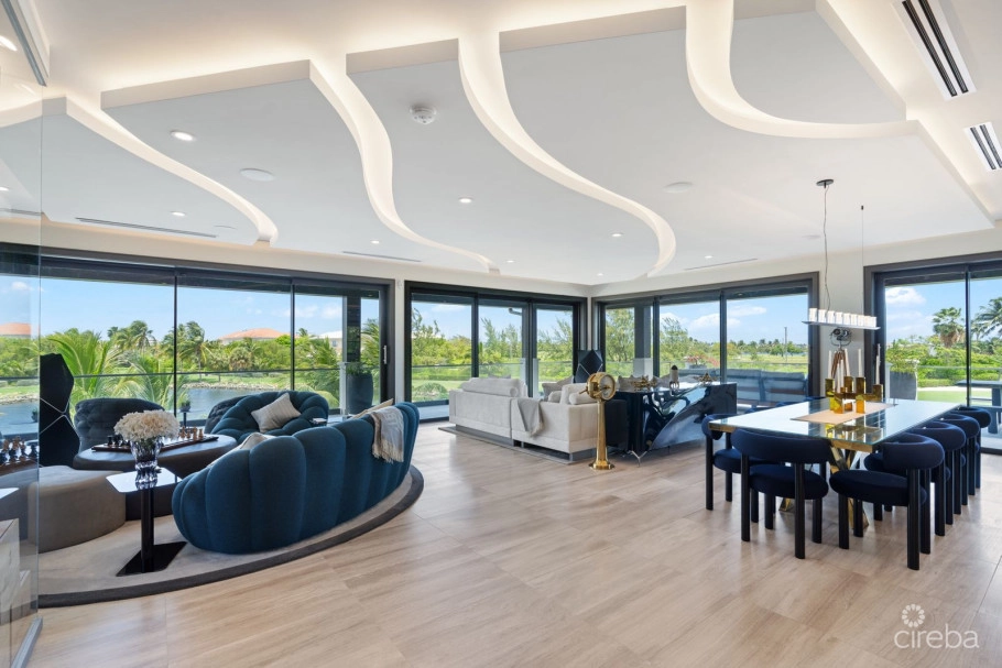 Ritz-carlton Deckhouse 9