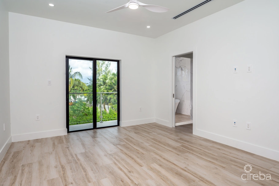 Lavania Court - Gated - Large 2 Bed 2 Bath Townhomes
