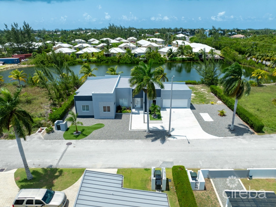 Tarpon Circle 4 Bed Family Home