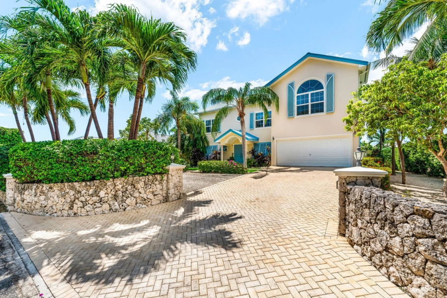 Bimini Drive 303  - Grand Harbour |  5-bed Waterfront Home